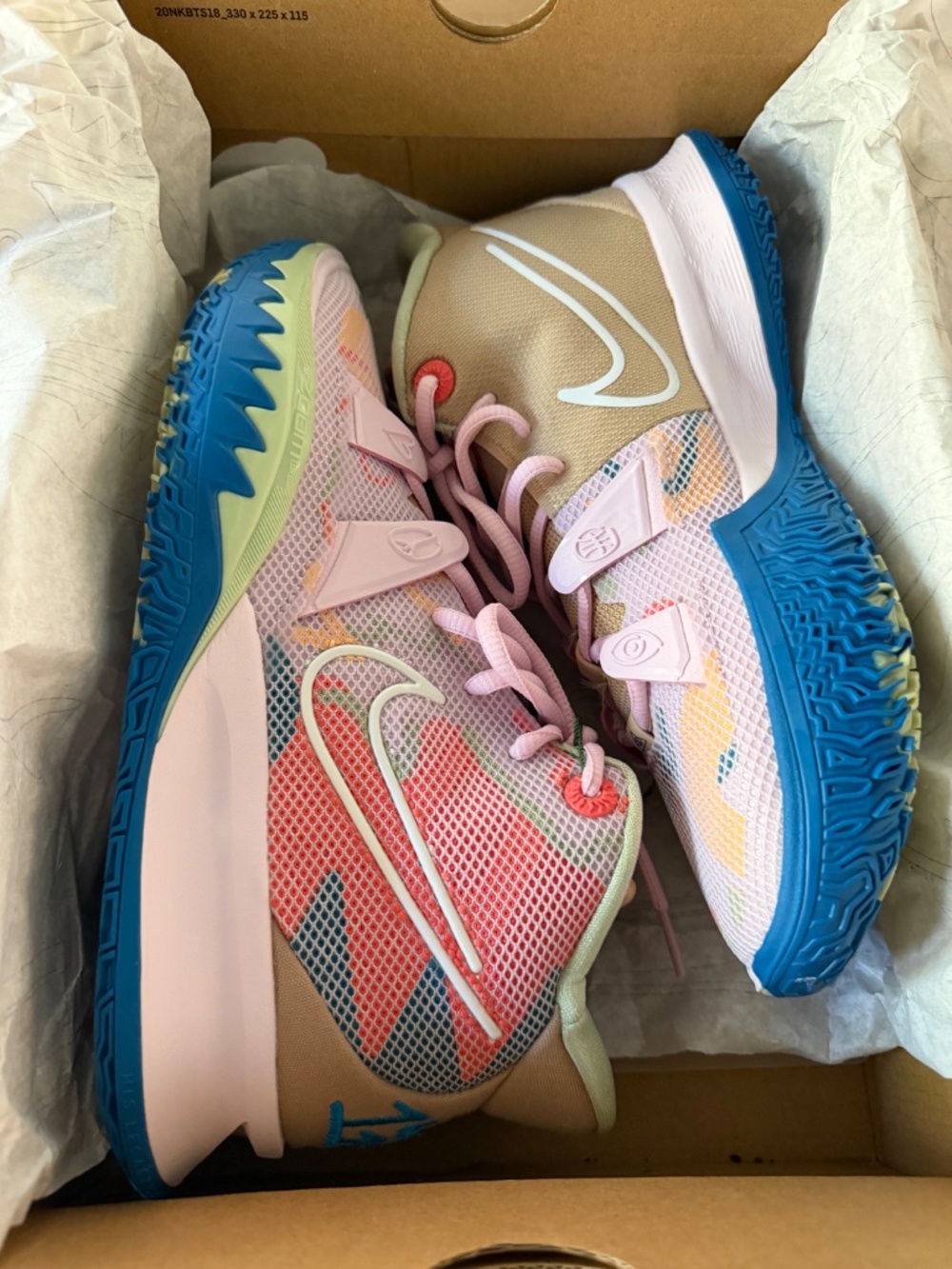 Brand New Kyrie 7 One Love sneakers